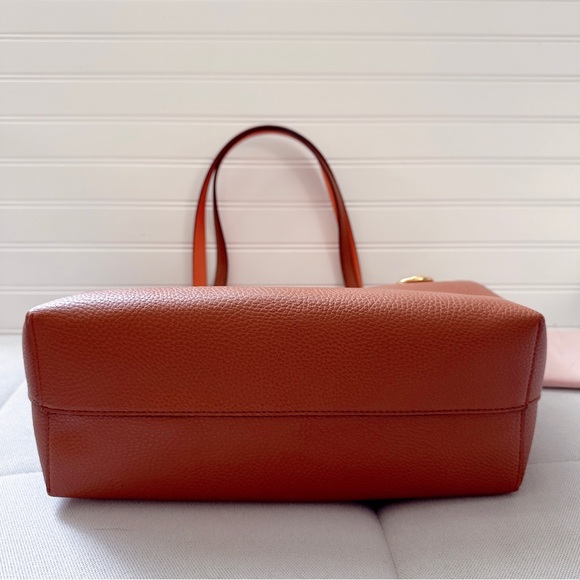 Sold!❣️ Lauren Ralph Lauren Large Reversible Pebbled-Faux Leather Tote Bag NWT - Picture 11 of 15